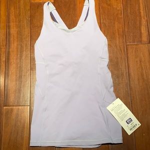 New with tags lululemon “stash and run tank”